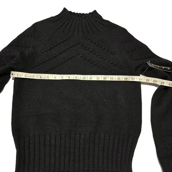 Elegant Black Mock Neck Knit Sweater - New with Tags - Picture 10 of 14